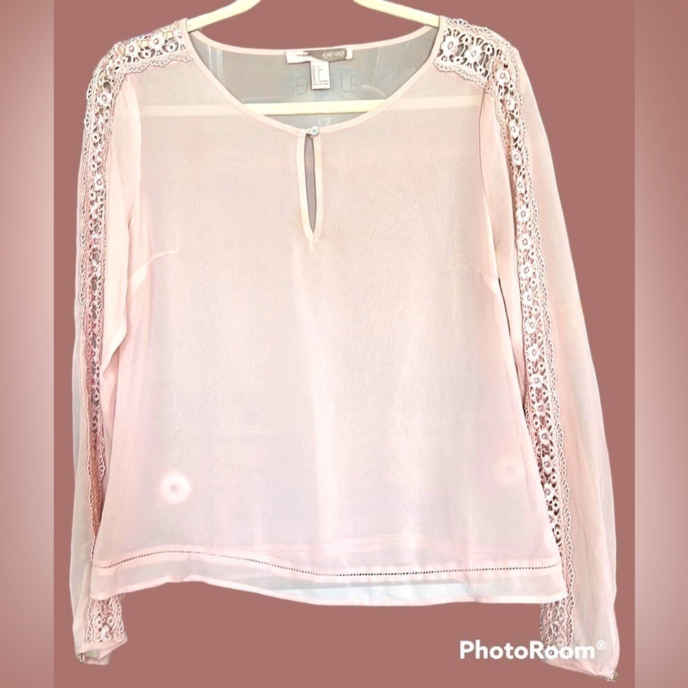 FOREVER 21 Light Champagne Color Sheer Blouse w/Eyelet Sleeve Detail, Small,EUC.